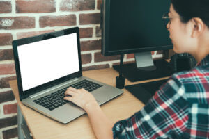 YouTubeの動画説明欄には○○を書く！集客するためのポイント